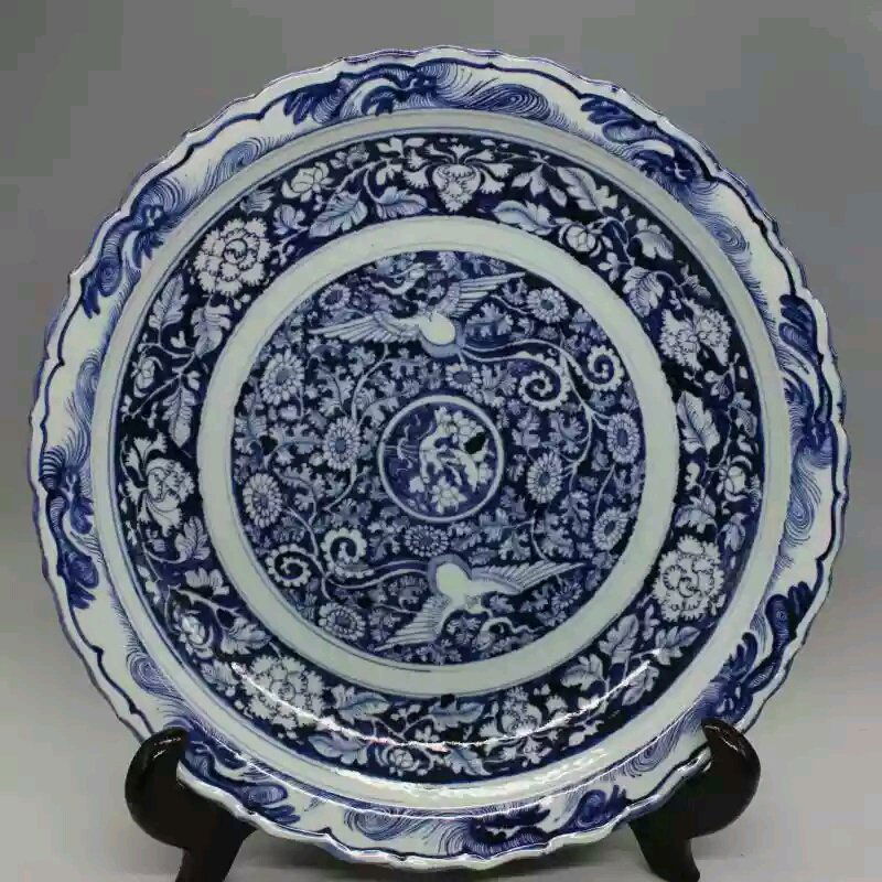 Exceptional Chinese B/W porcelain dragon plate (1 of 4)