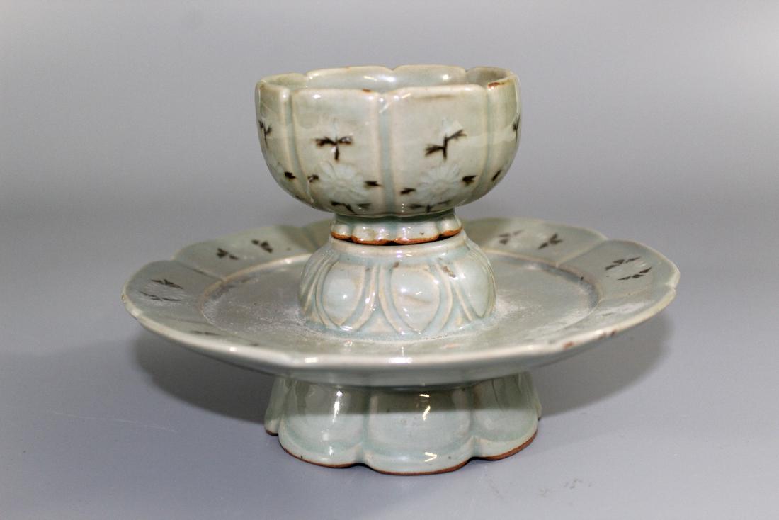 Korean celadon porcelain cup on stand (1 of 4)