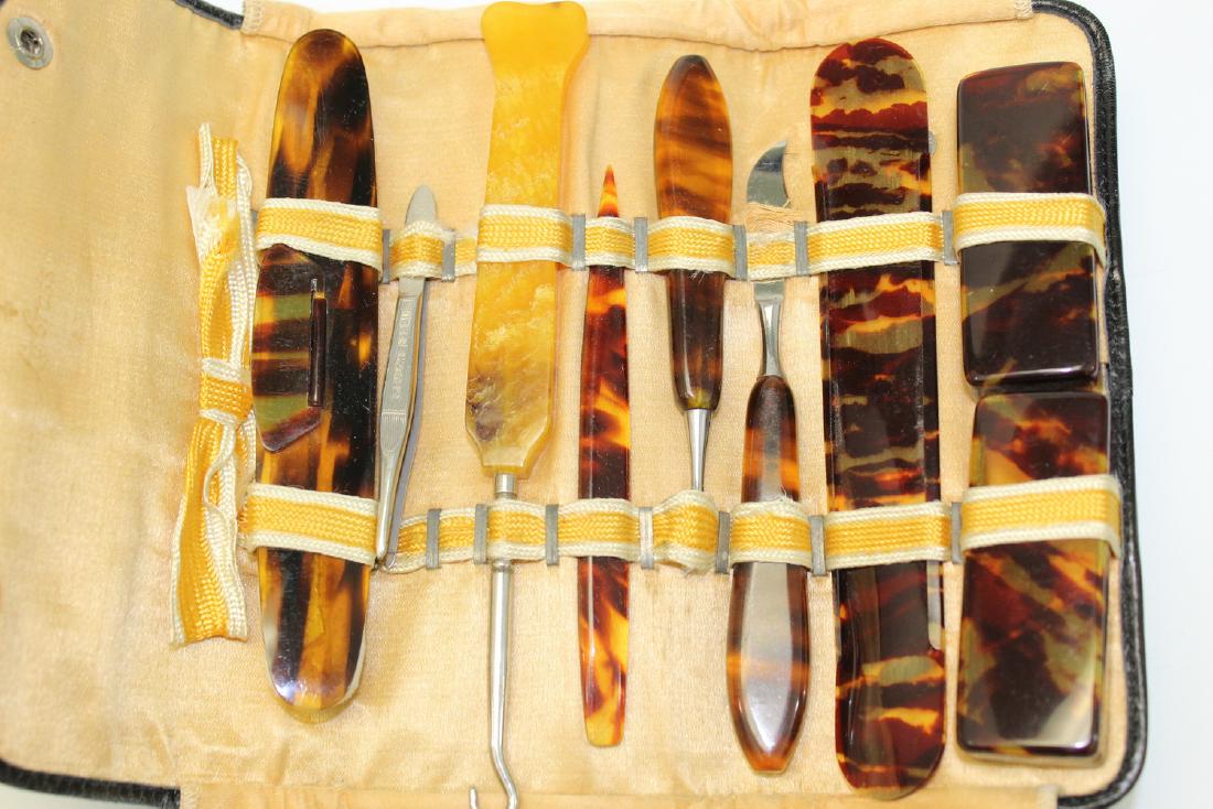Vintage Tortoise Shell Pedicure Set: Vintage Tortoise Shell Pedicure Set.