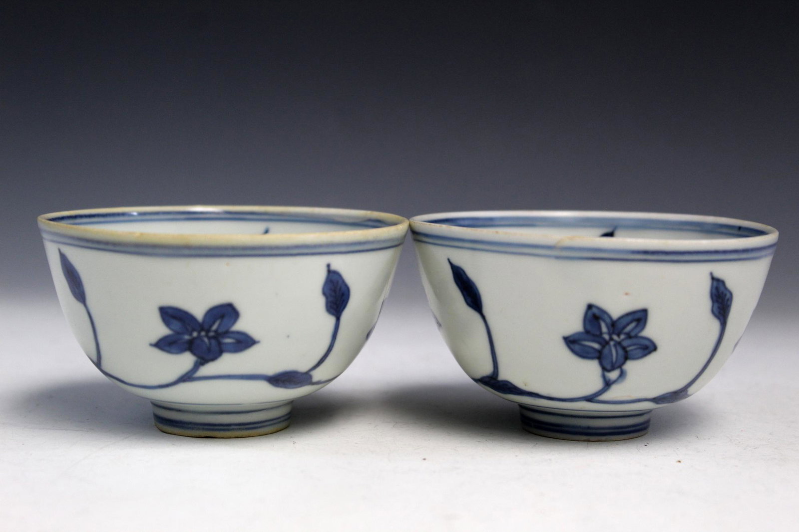 Pair of Chinese blue and white porcelain bowls, Ming: Pair of Chinese blue and white porcelain bowls, Ming Dynasty. Ht 5 cm. Diameter 10 cm. Provenance: From Maria Worthington estate in Virginia. Maria Worthington lived in Philippines with her husband, A