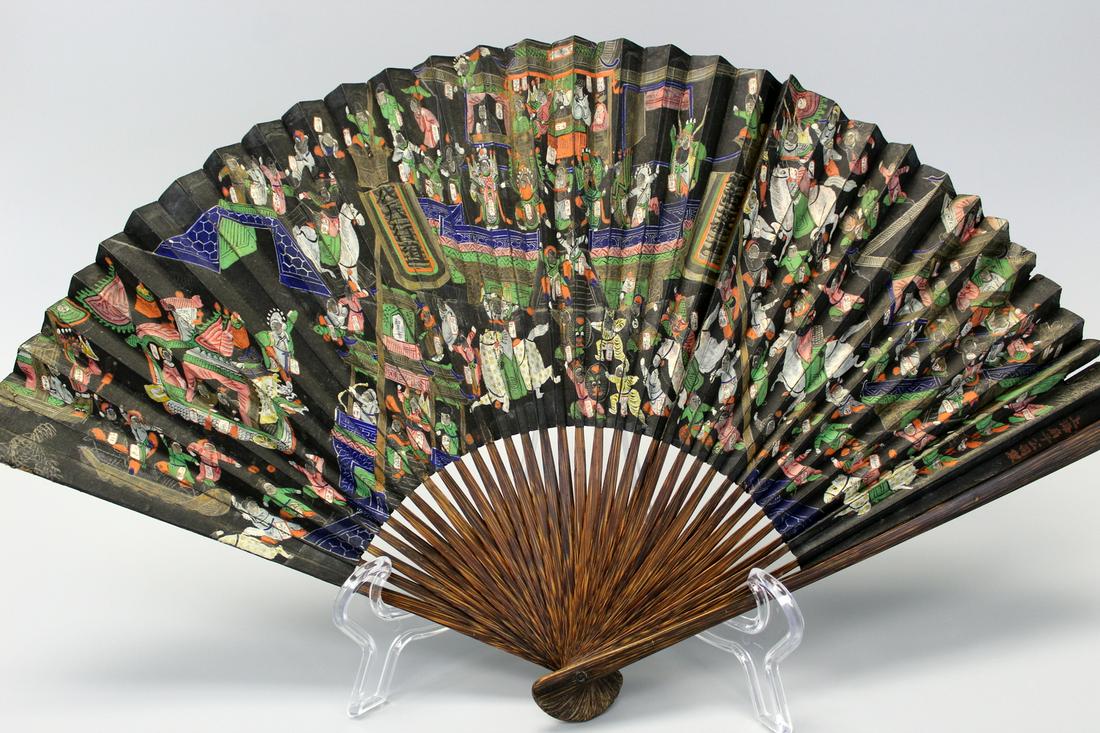 Chinese export hand painted fan. (1 of 6)