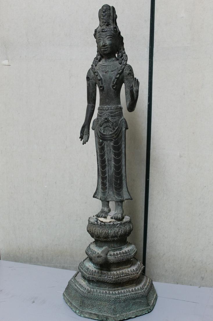Indonesian Bronze Buddha Statue.: Indonesian Bronze Buddha Statue. Total H 67 cm