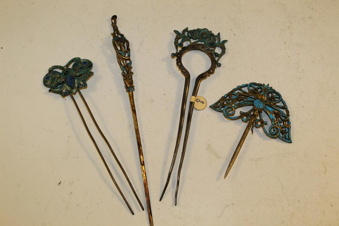 Four Chinese antique silver hairpins.: Four Chinese antique silver hairpins. Total weight 45.4 g. Longest 17 cm.
