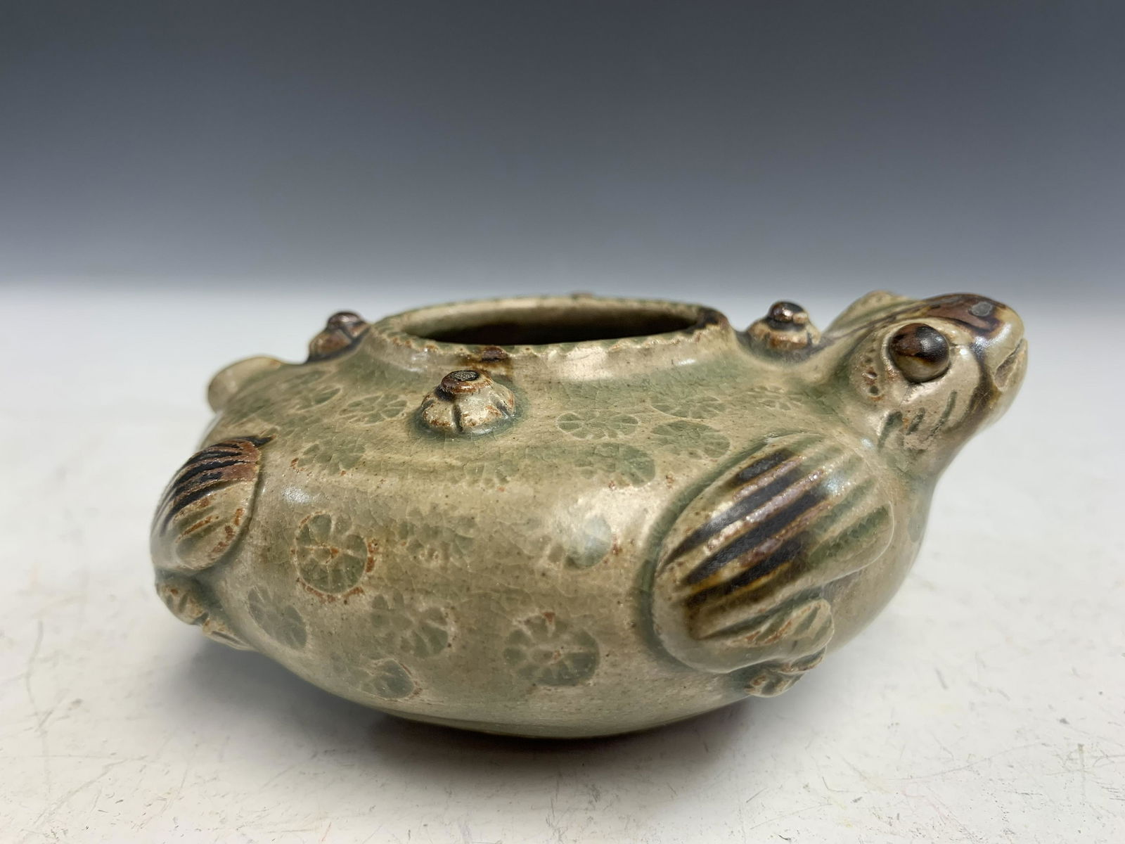 Chinese celadon porcelain brush washer. (1 of 5)