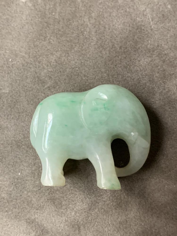 Jadeite elephant: Jadeite elephant. about 1.5" L