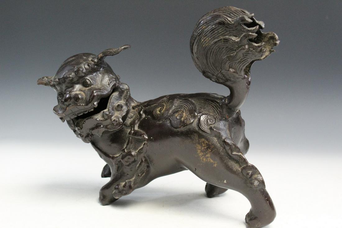 Chinese Bronze Foo Dog Statue. (1 of 4)