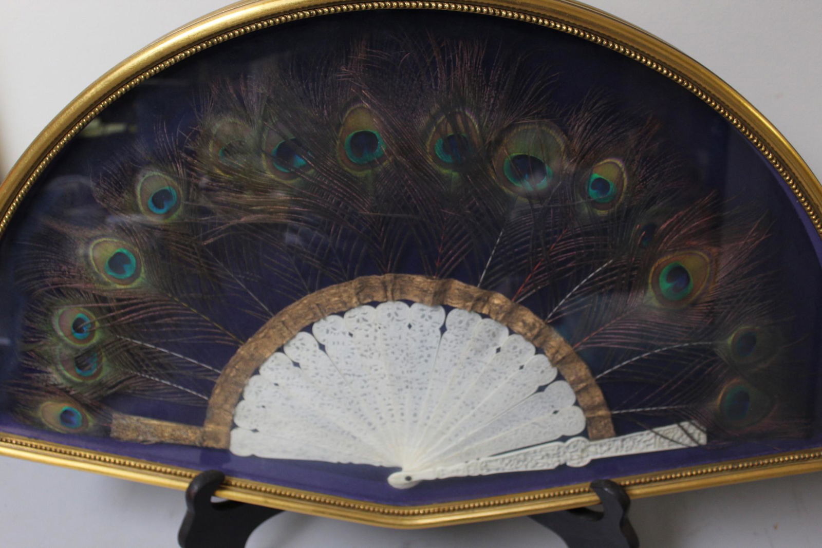 Antique Chinese Export Peacock Feather Fan. (1 of 5)