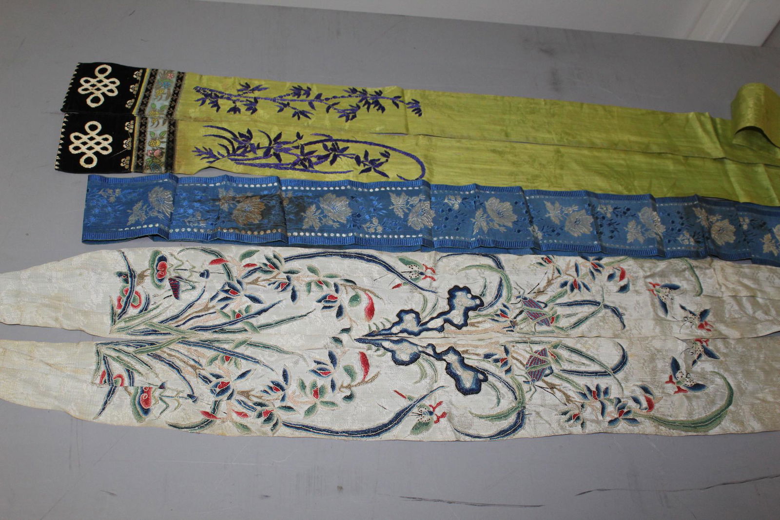 4 Chinese Embroidery Belt Pieces (1 of 4)