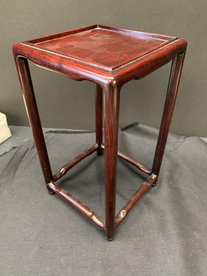 Small wooden stand (1 of 2)