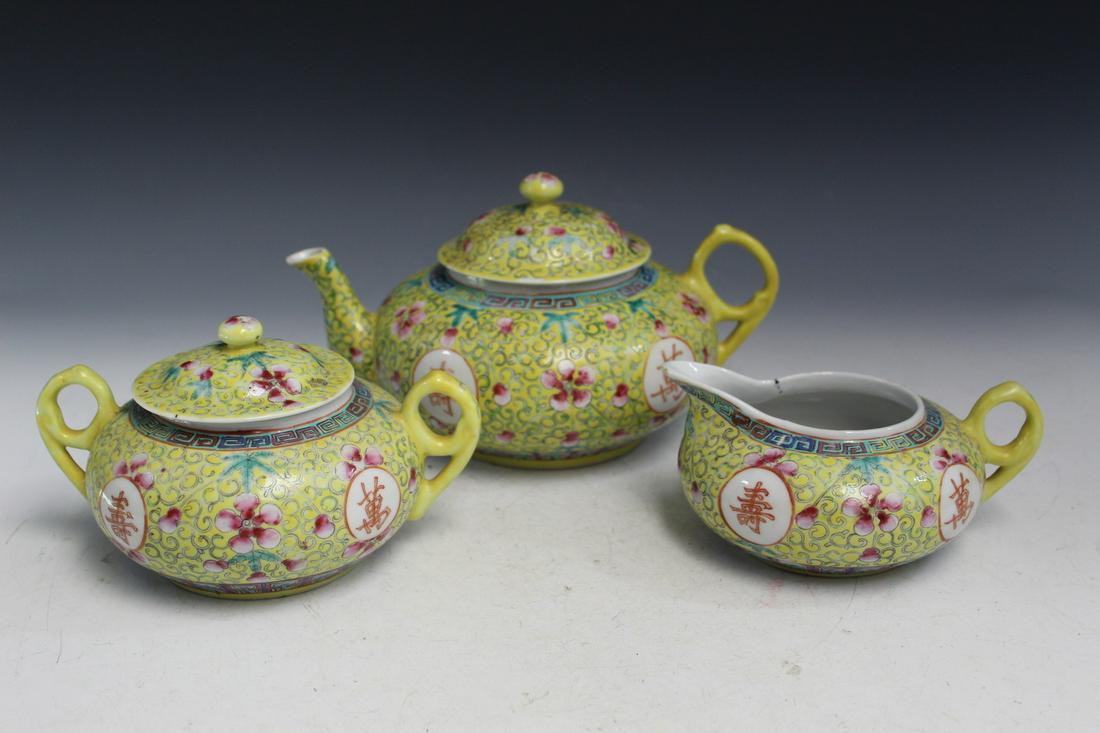 Group of Three Chinese Porcelains (1 of 8)