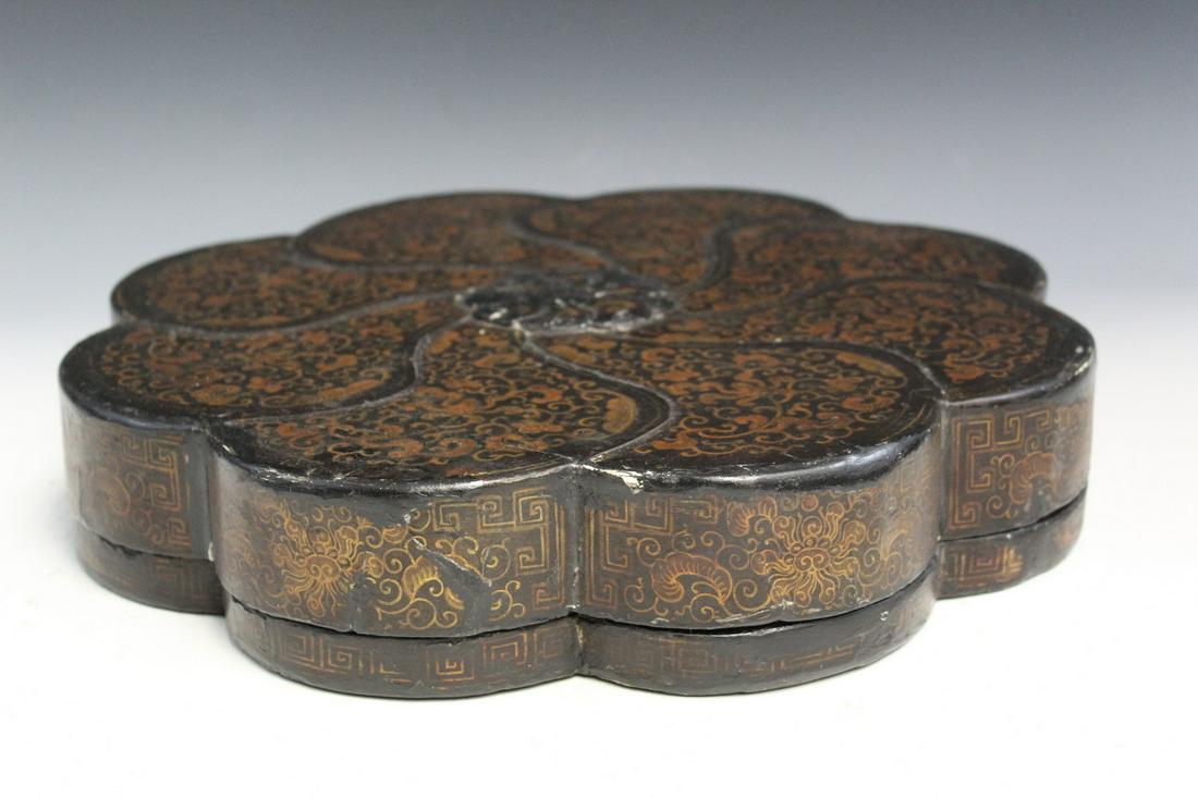 Antique Chinese Lacquer Box (1 of 3)