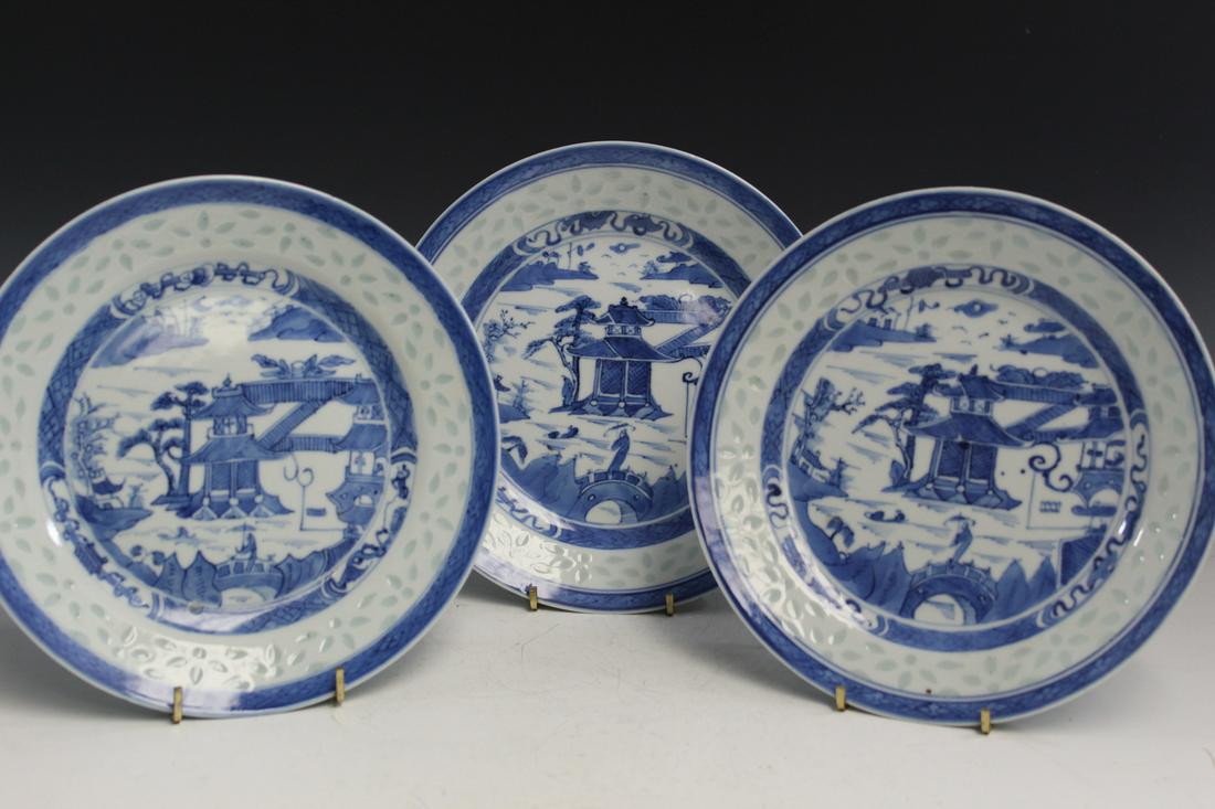Three Chinese Export Blue and White Dishes. 19th C. (1 of 4)