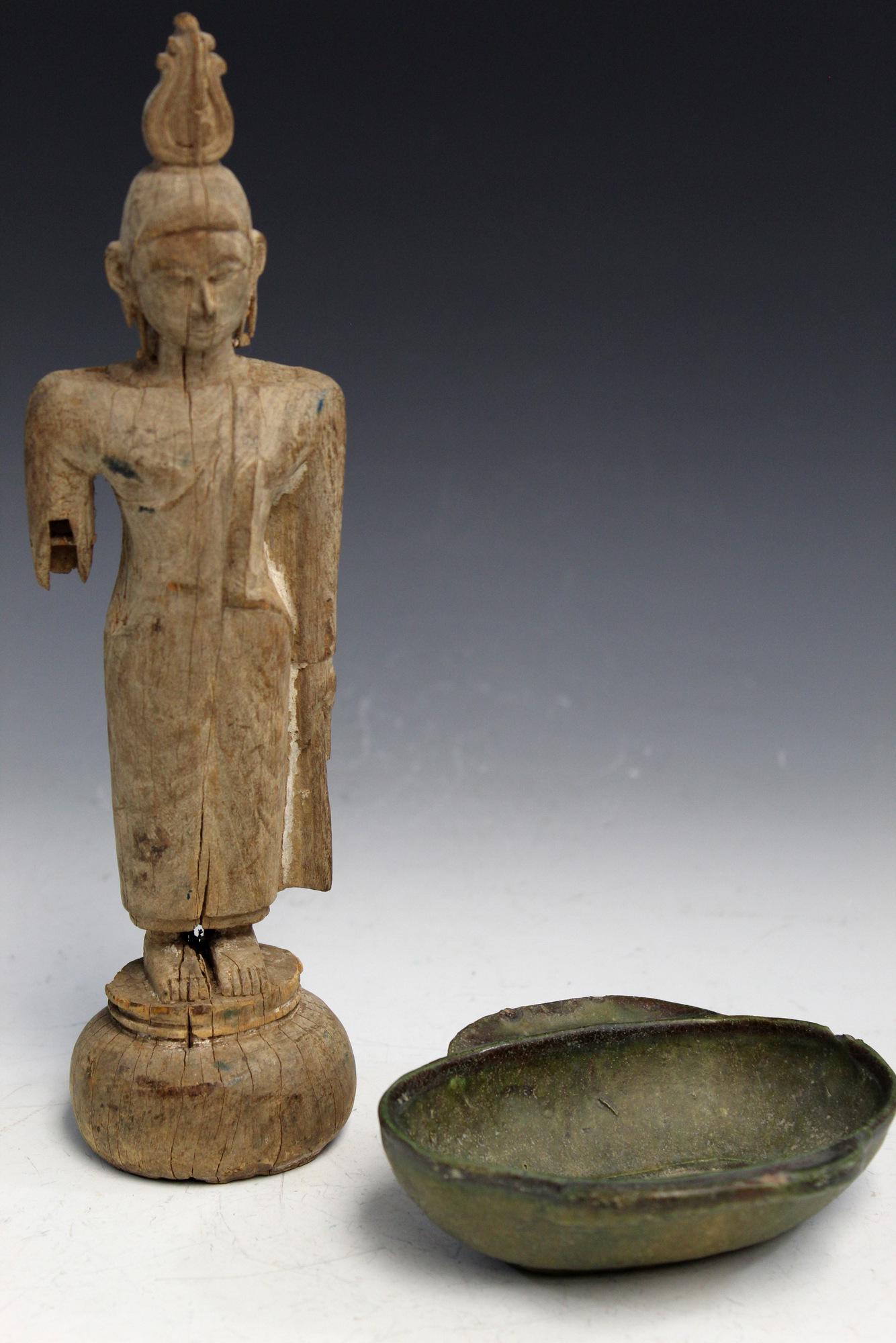 Two Aisan Decorative Items. (1 of 4)