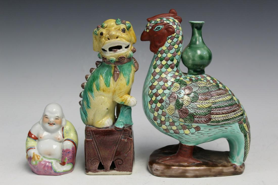 Three Chinese Porcelain Items (1 of 3)