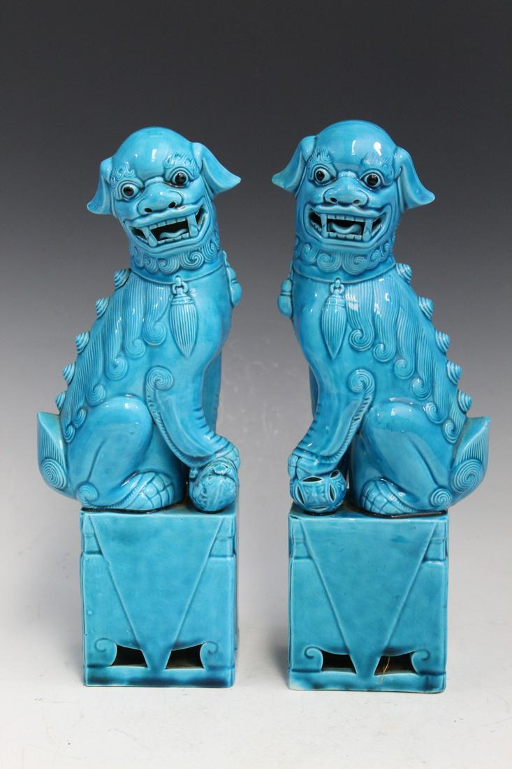 Pair of Chinese Turquoise Glaze Porcelain Foo Dog (1 of 9)