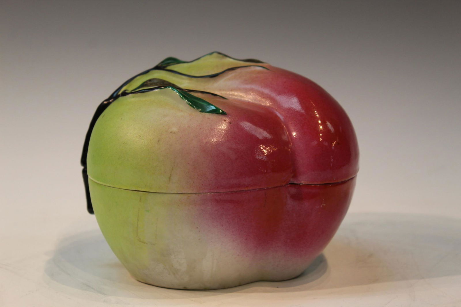 Chinese Famille Rose Porcelain Peach Box (1 of 4)