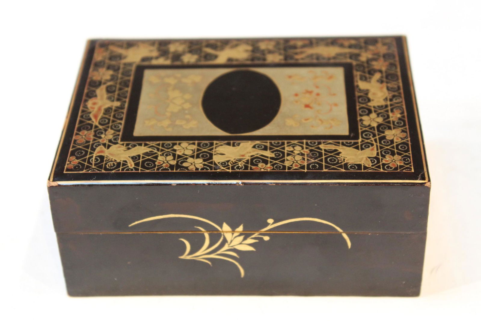Chinese Lacquered Box (1 of 4)