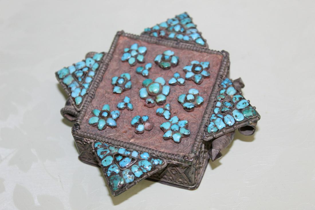 Tibetan Box with Turquoise Decorations (1 of 5)