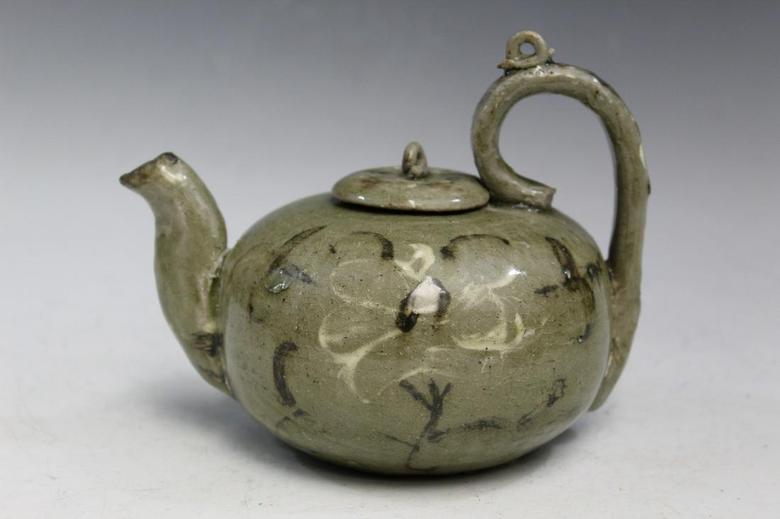 Korean Celadon Pottery Teapot (1 of 6)