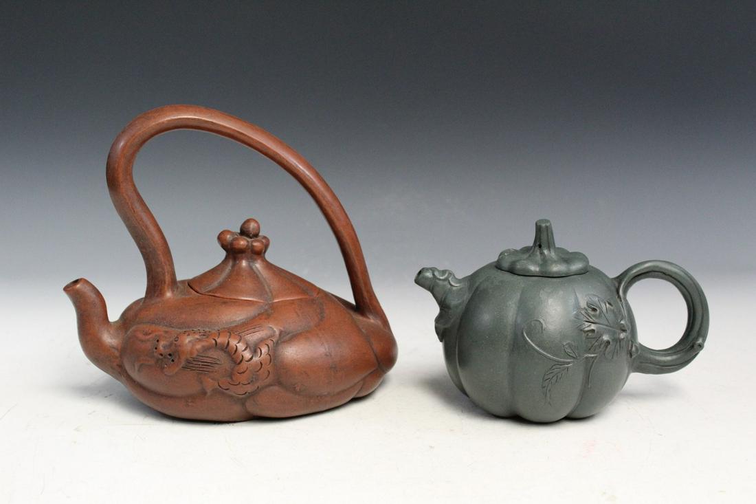 Two Chinese Yixing Teapots (1 of 7)
