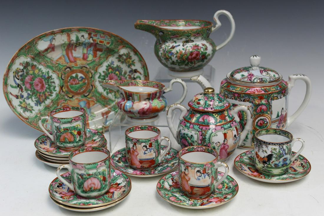Group Lot of Chinese Rose Medallion Porcelain Items (1 of 7)