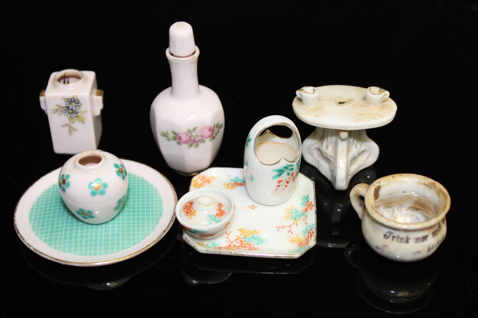Group of Miniature Japanese Miniature Doll Hose: Group of Miniature Japanese Miniature Doll Hose Porcelains. Tallest Vase 6 cm