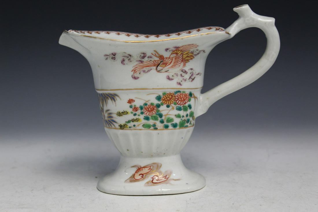 Chinese Export Porcelain Creamer. (1 of 5)