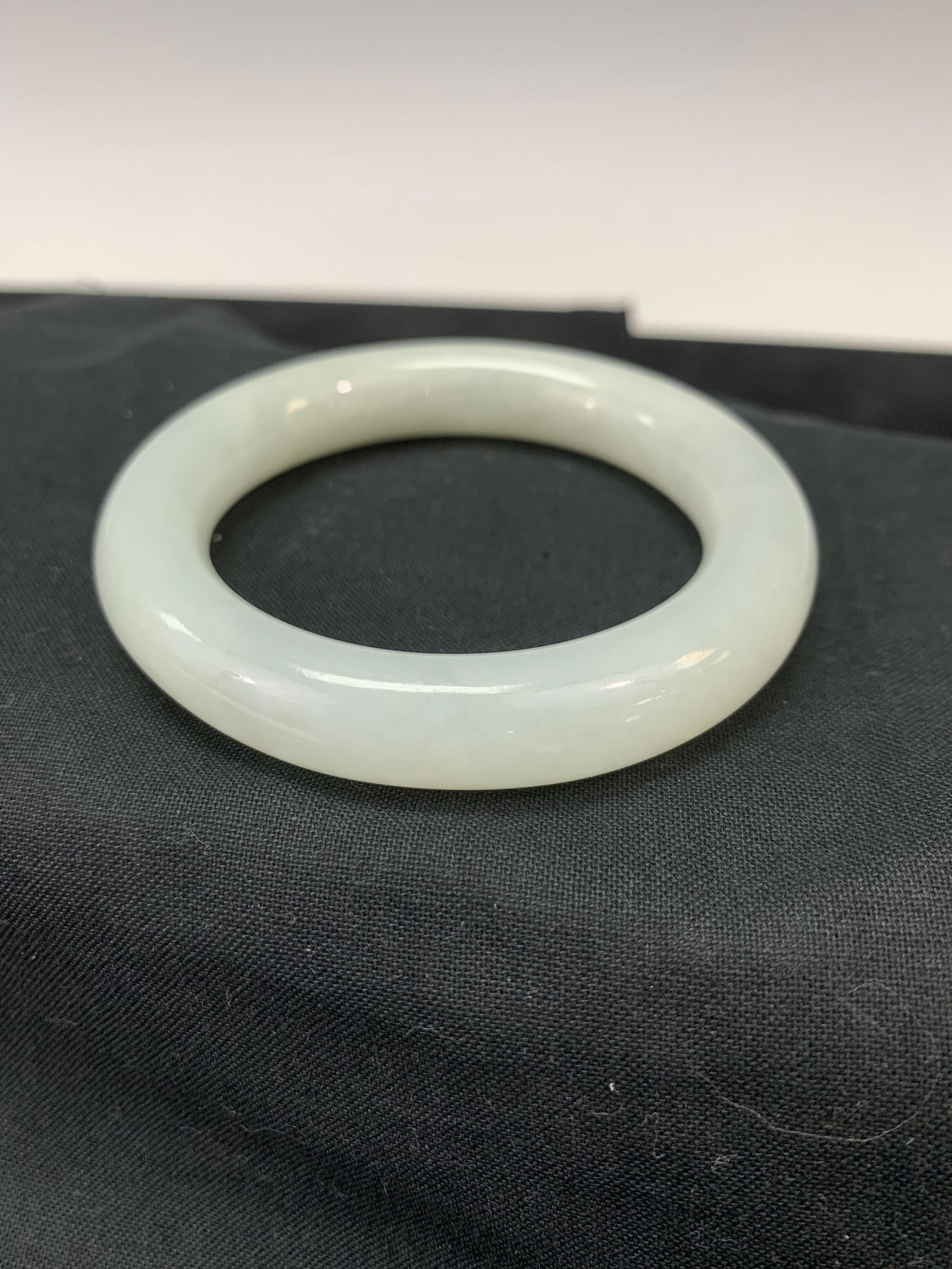 Chinese Jadeite Bangle (1 of 2)