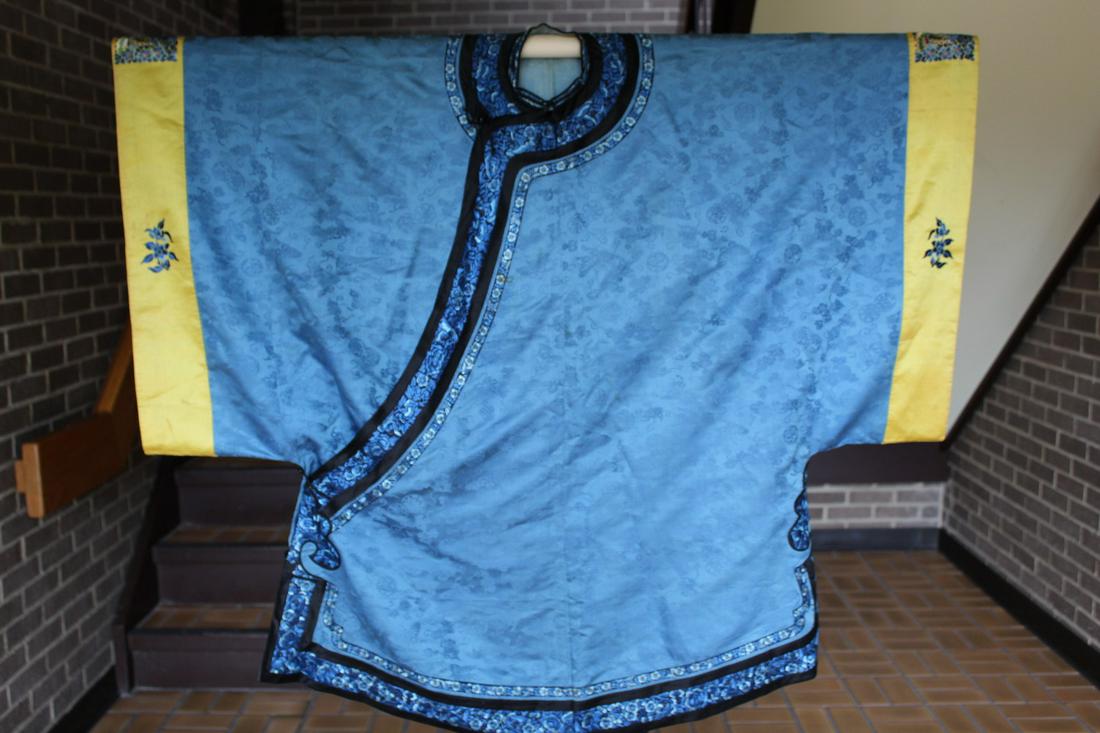Chinese Silk Embroidery Lady's Jacket (1 of 16)