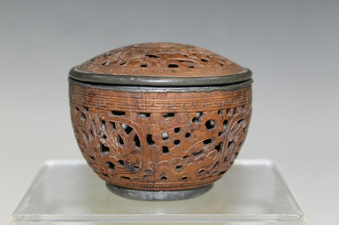 Chinese Carved Coconut Shell Incense Box: Chinese Carved Coconut Shell Incense Box. Diam 6.5 cm