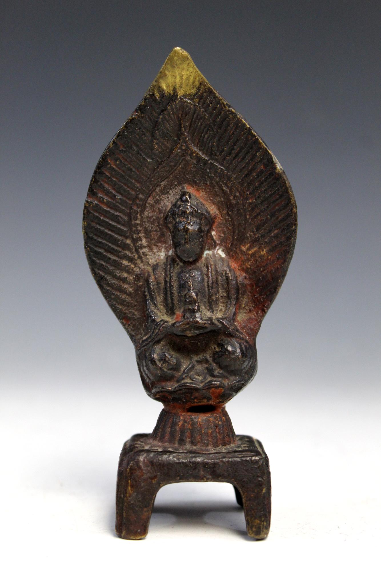 Chinese bronze statue of Buddha. (1 of 7)