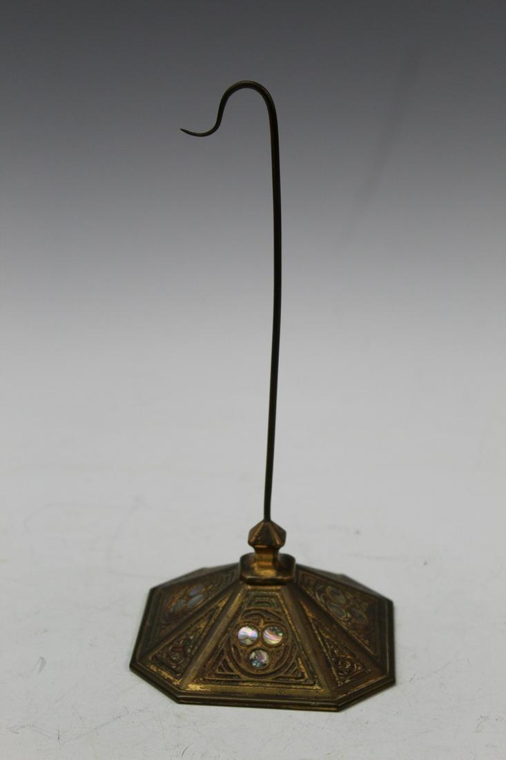 Tiffany Studio Brass Paper Spike with MOP Inlay: Tiffany Studio Brass Paper Spike with MOP Inlay. H 22 cm.