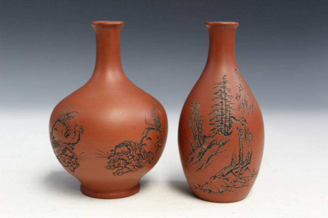 Two Japanese Pottery Vases (1 of 4)