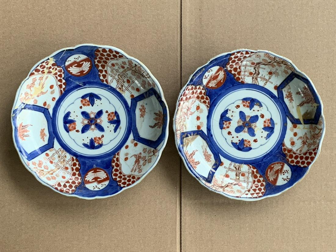 Pair of antique Japanese Imari porcelain plates (1 of 5)