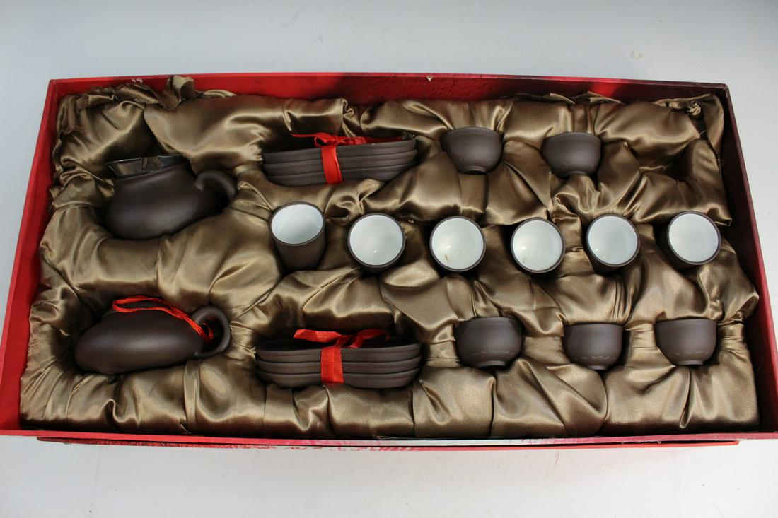 Chinese Yixing Tea Set (1 of 5)