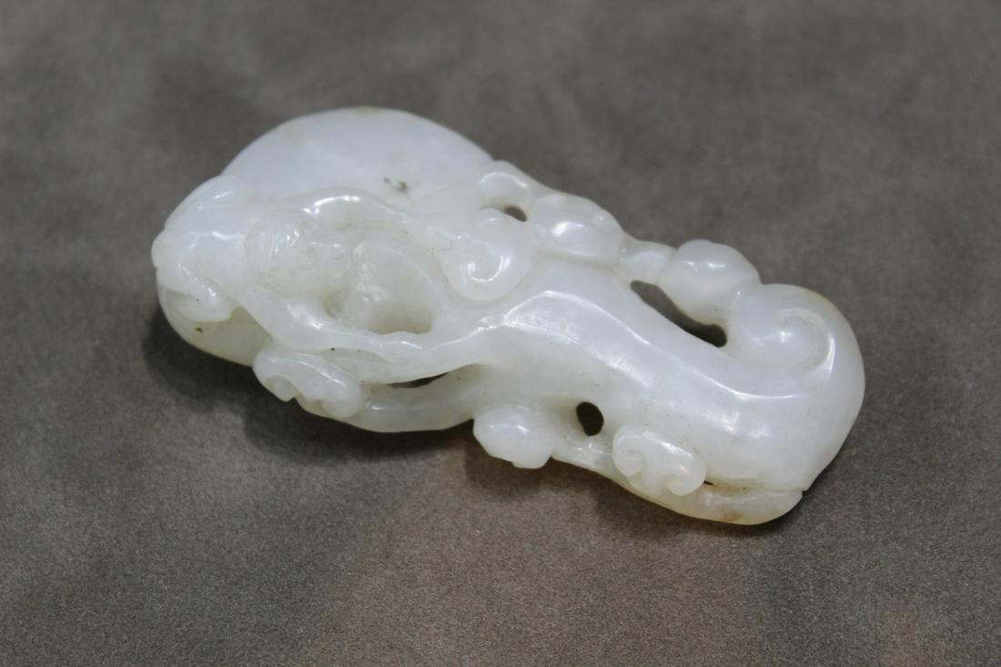 Chinese Carved Jade Pendant of Monkey and Lingzhi: Chinese Carved Jade Pendant of Monkey and Lingzhi. L 7 cm