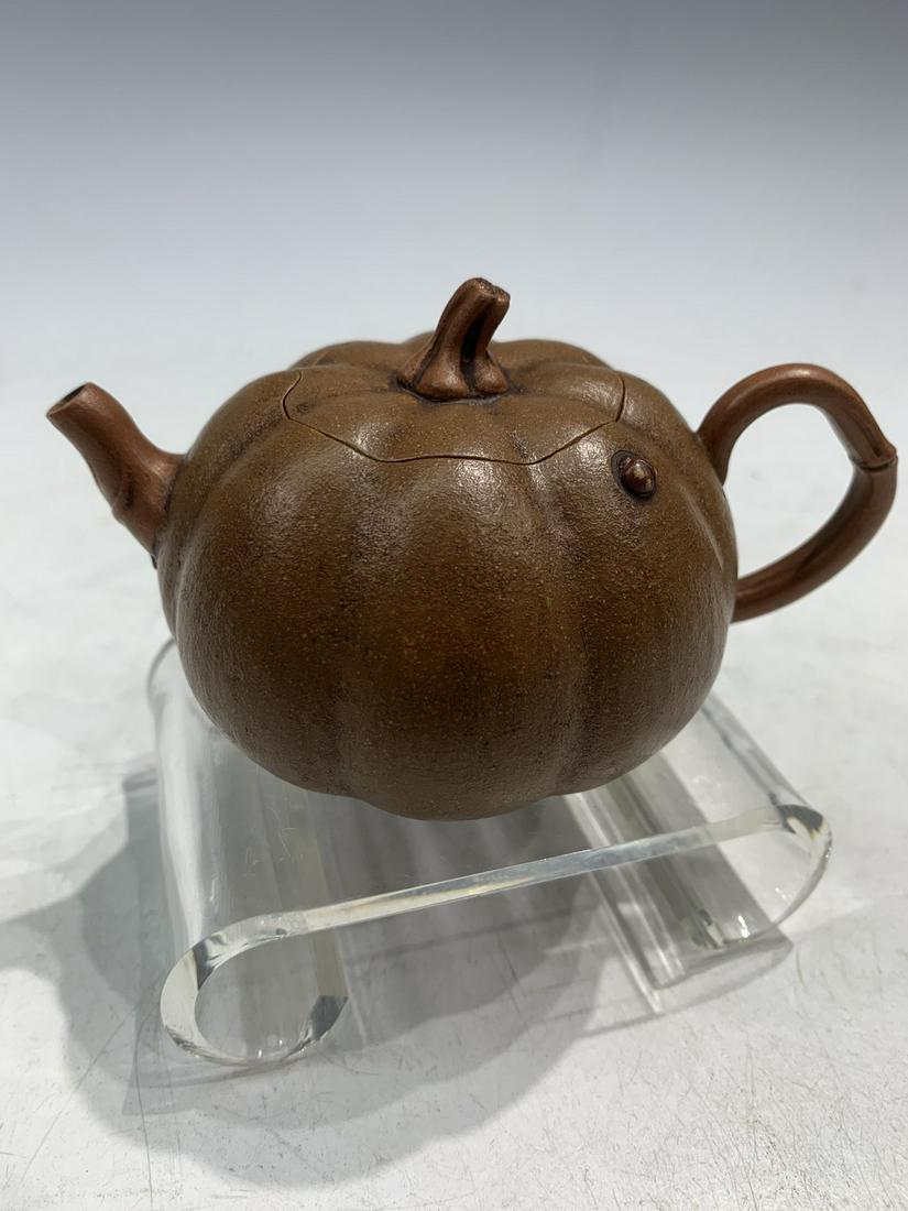 Chinese Yi Xing Zisha Pumpkin-Shaped Teapot with Mingyuan Mark (1 of 4)