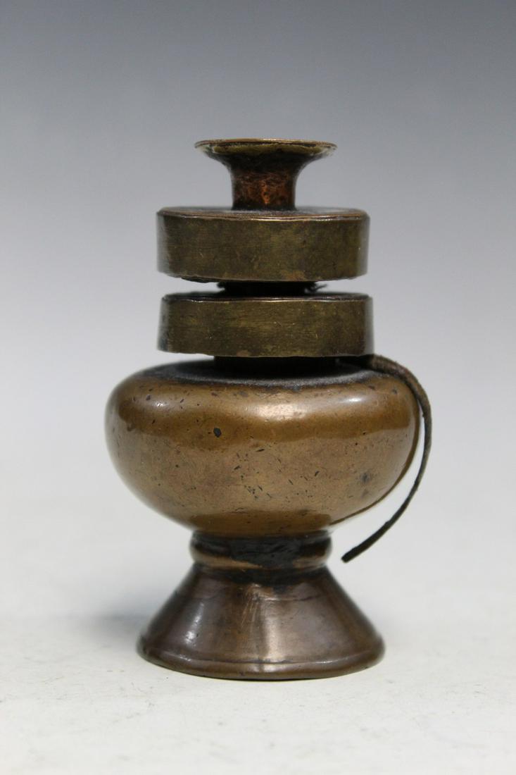 Tibetan Bronze Inkwell: Tibetan Bronze Inkwell. H 9 cm