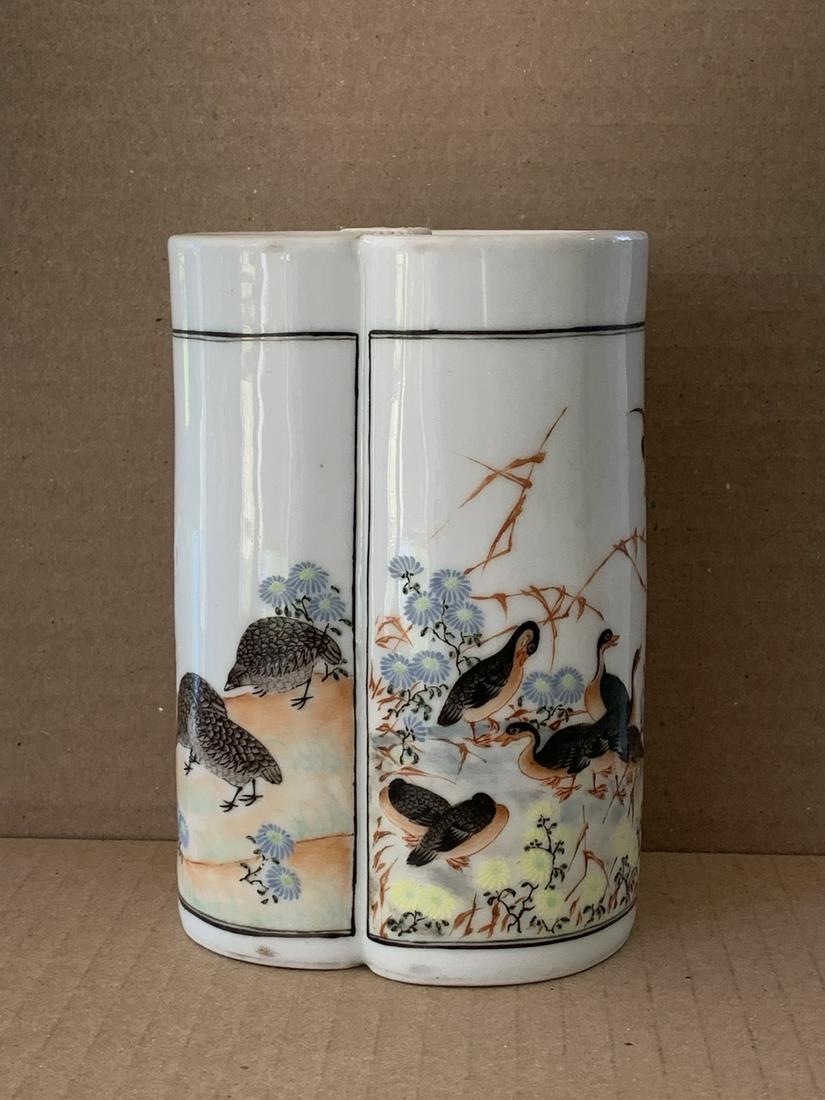 Chinese famille rose porcelain brush pot.: Chinese famille rose porcelain brush pot. H 13 cm.