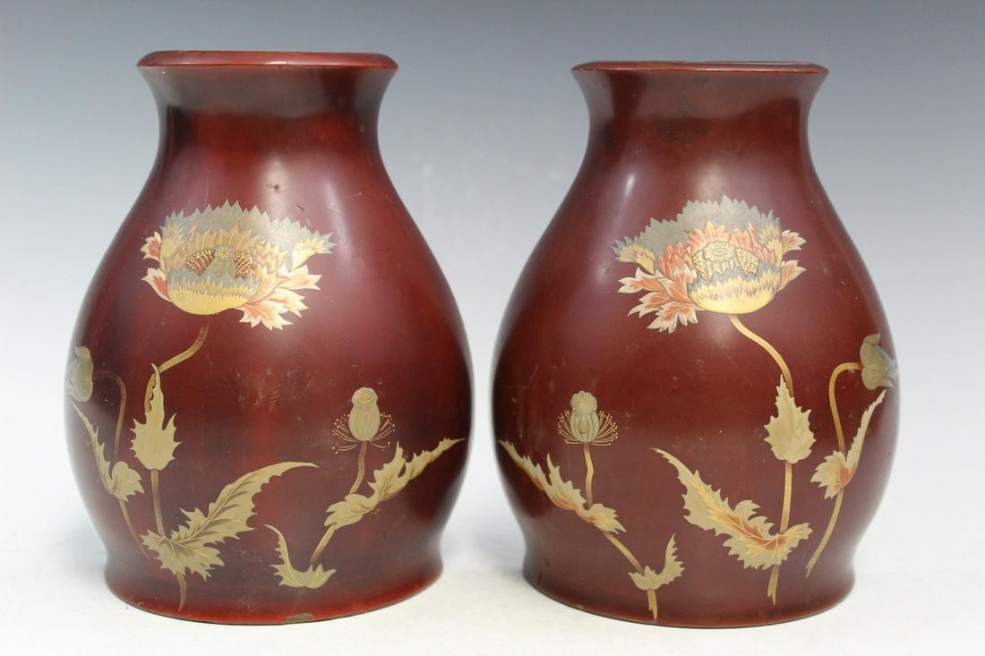 Pair of Japanese Lacquered Metal Bookends: Pair of Japanese Lacquered Metal Bookends. H 18 cm