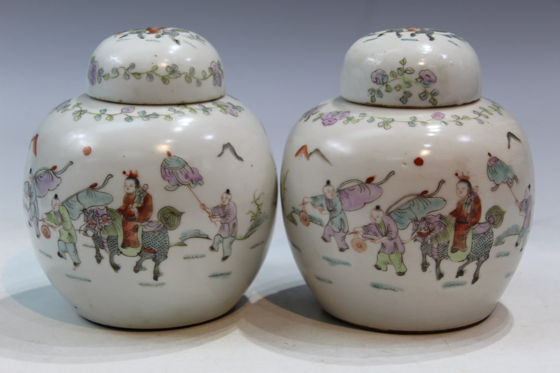 Pair of Chinese Famille Rose Jars: Pair of Chinese Famille Rose Jars. Diam 13 cm.. Provenance: Reston Virginia Estate of a US diplomat who served in China, Taiwan, Laos and Thailand in the 1980's.