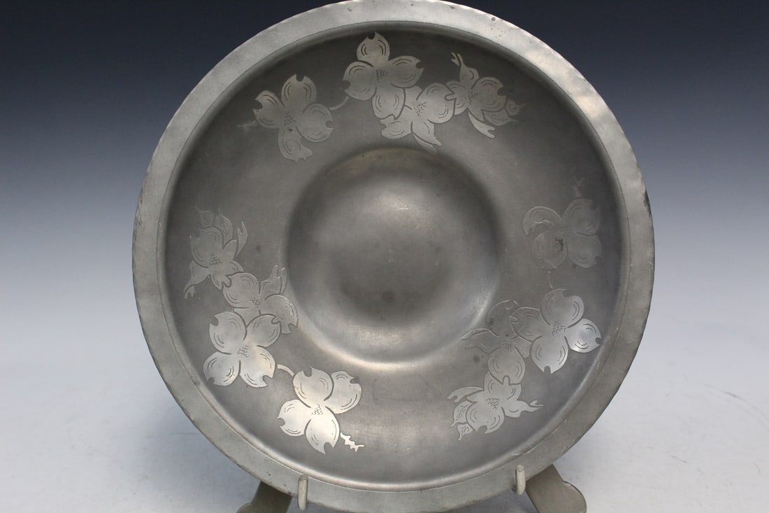 Peter Lowe Acid Etched Floral Design Pewter Dish (1 of 5)