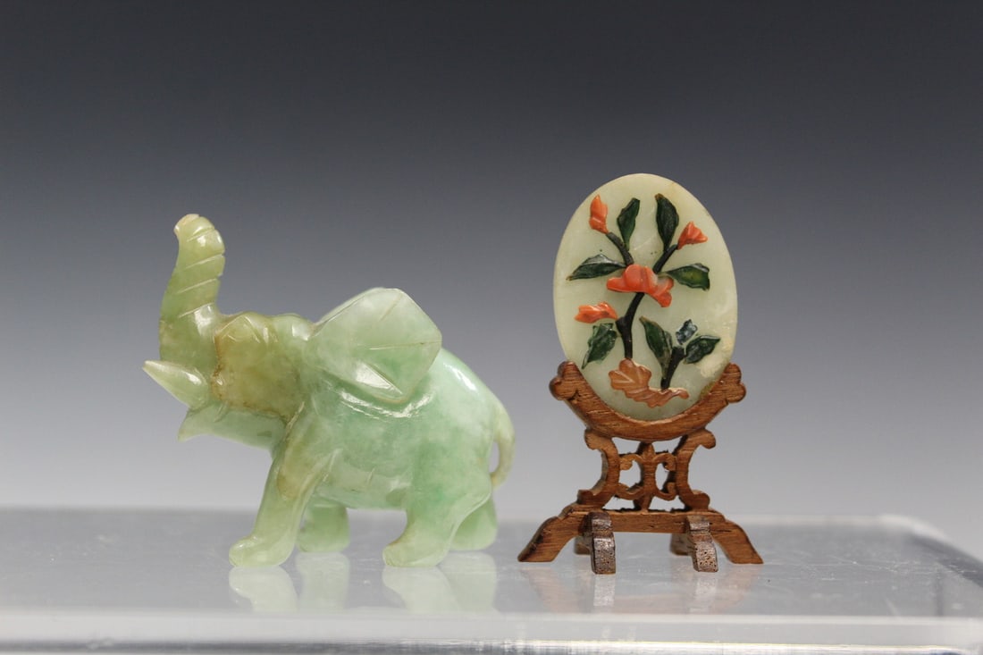 Chinese Carved Jadeite Elephant Figurine and a Miniature Screen (1 of 3)