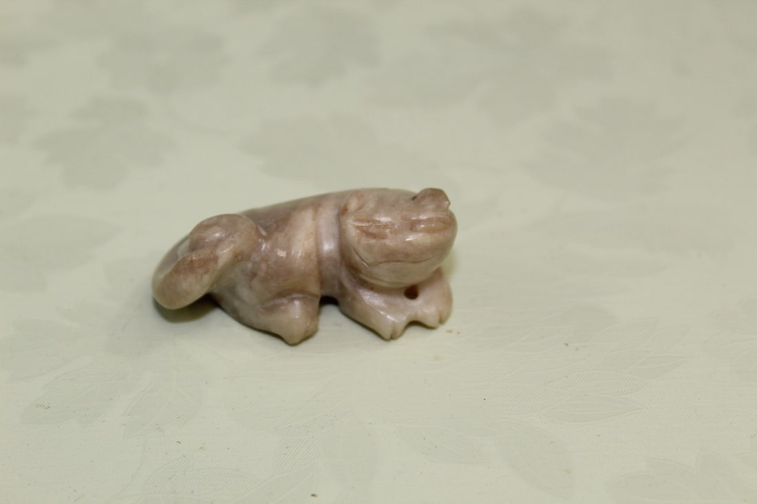 Chinese Carved Stone Cat Pendant (1 of 3)