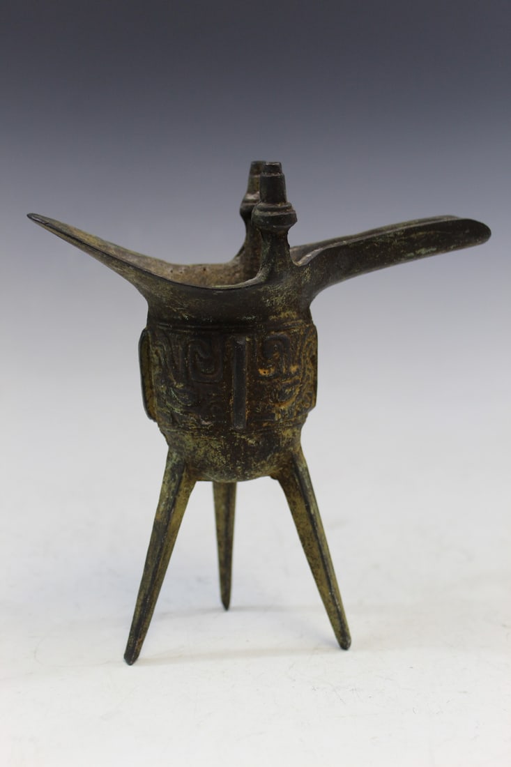 Chinese bronze libation cup (1 of 6)