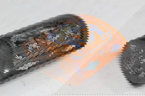 Chinese Huanghuali Wood Box with Mother-of-pearl Inlay.: Chinese Huanghuali Wood Box with Mother-of-pearl Inlay.. 6x6x2 cm