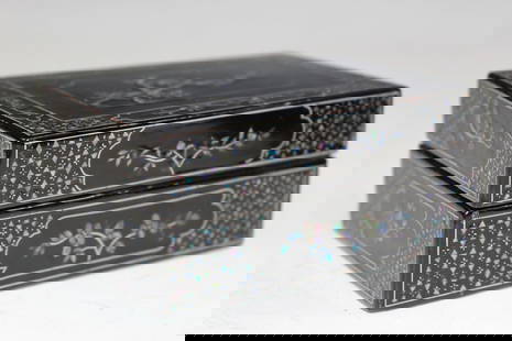 Chinese Lacquer Box with Mother-of-pearl Inlay Decoration, Rectangular Shape: Chinese Lacquer Box with Mother-of-pearl Inlay Decoration, Rectangular Shape. 14x8x5 cm
