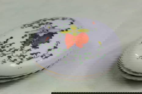 Chinese Famille Rose Porcelain Ink Box: Chinese Famille Rose Porcelain Ink Box. Diam 8 cm.