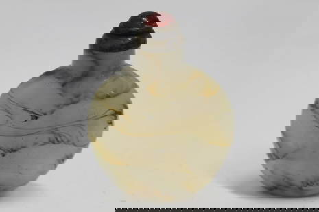 Chinese Glass Snuff Bottle: Chinese Glass Snuff Bottle. H 7.5 cm.