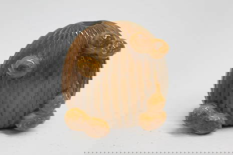 Chinese Carved Agate Snuff Bottle: Chinese Carved Agate Snuff Bottle. H 4.5 cm.